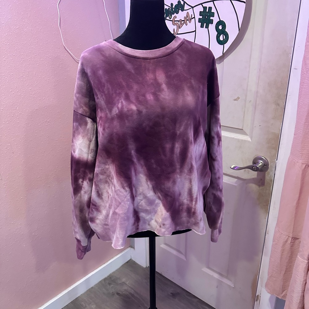 Sweater / Crewneck